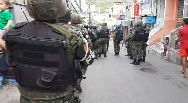 PMERJ in patrolling with the  Army Police in #Rocinha Favela