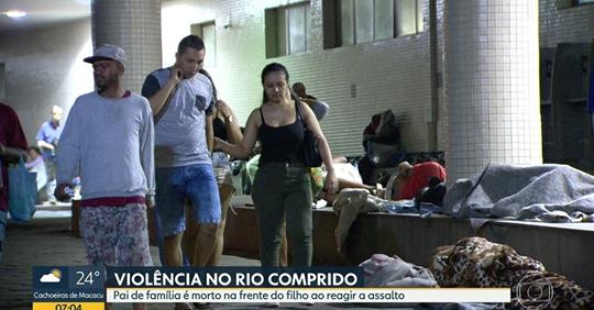 Father is killed in front of the family after trying to protect his son from the assault rifle gun in Rio 