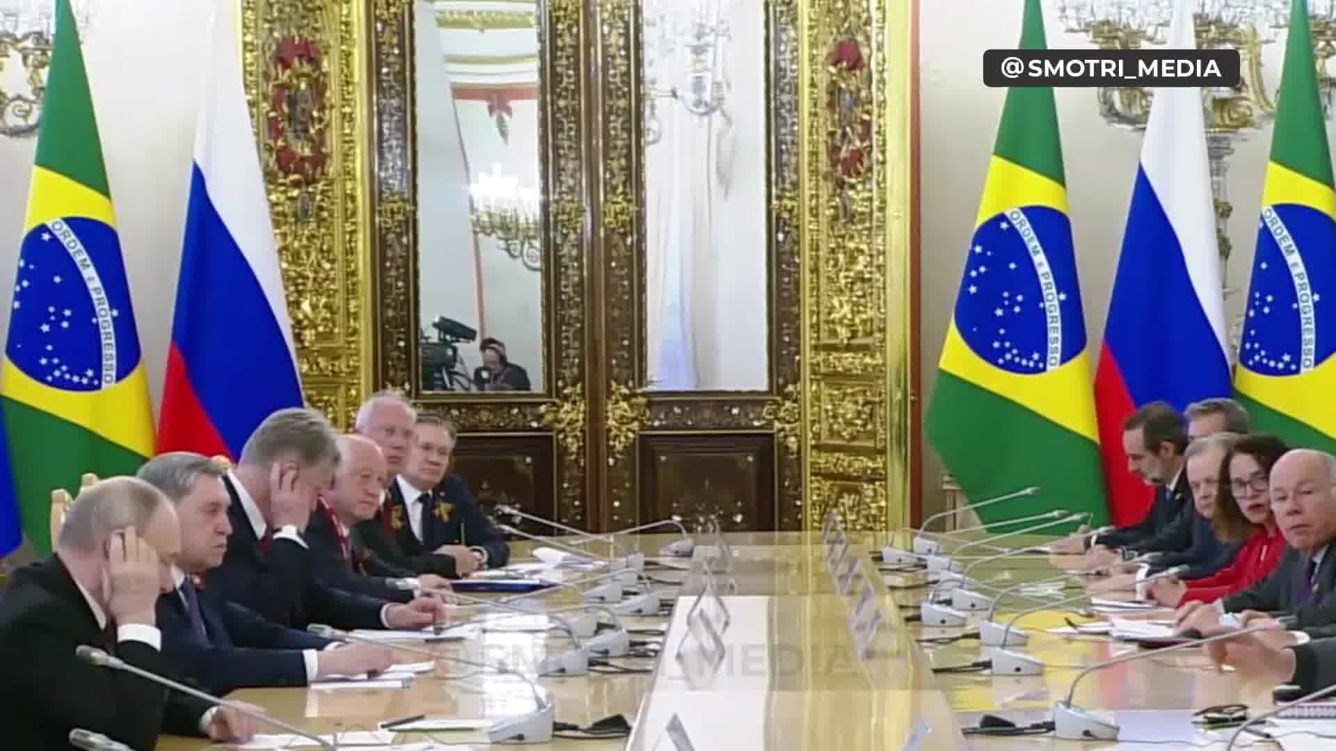 Poutine a rencontré le président du Brésil Luiz Inácio Lula da Silva au Kremlin