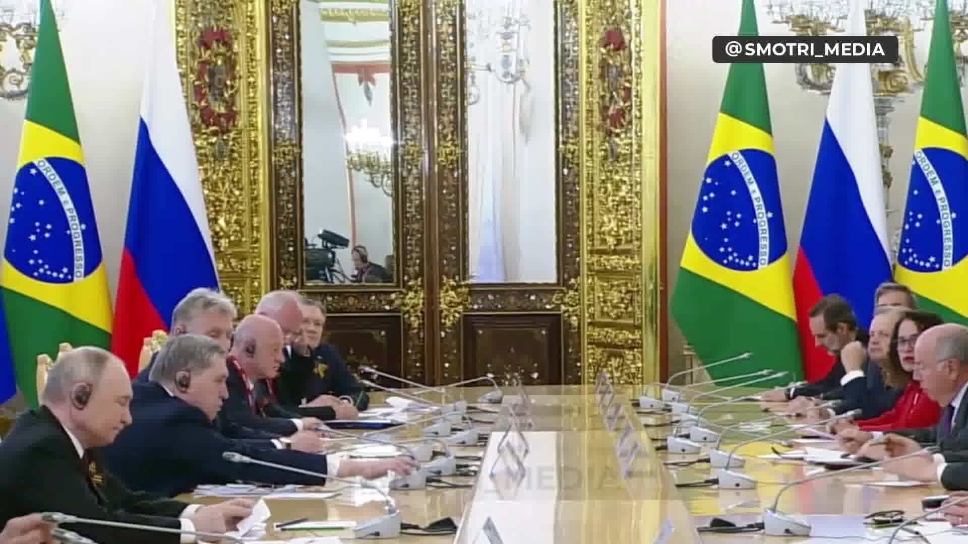Poutine a rencontré le président du Brésil Luiz Inácio Lula da Silva au Kremlin